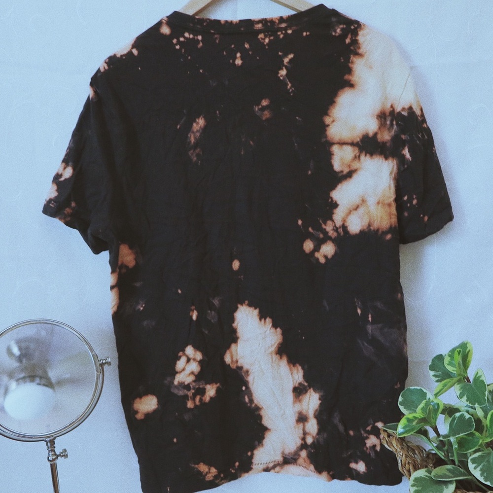 Grunge AcidWash Moonphases Shirt - Picture 3 of 3